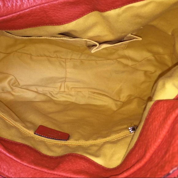 Salvatore Ferragamo Shoulder bag in orange - Picture 4 of 8